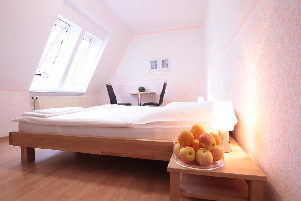 Ib-Gaestehaus Stuttgart Room photo