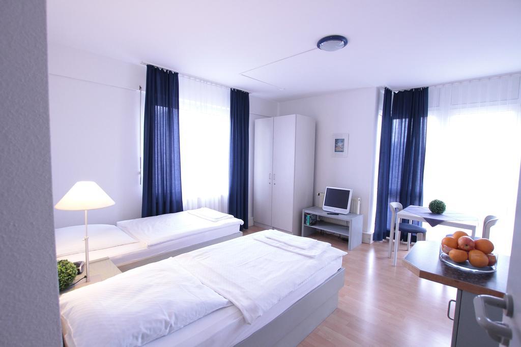 Ib-Gaestehaus Stuttgart Room photo